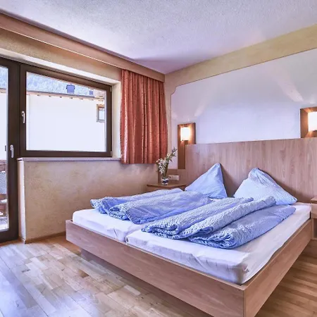 Апартаменти Belledonne & Bike In And Out, Zentrale Lage Зельден