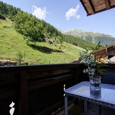 Belledonne & Bike In And Out, Zentrale Lage *